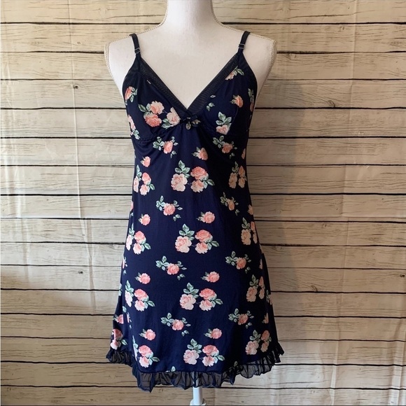 Jessica Simpson Other - Jessica Simpson Floral And Lace Lingerie Slip Chemise Small